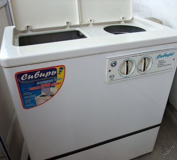 Продаётся стиральная машина-полуавтомат 