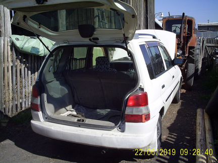 Mazda Demio 1.3 AT, 1999, хетчбэк