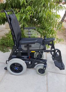 Электрическая инвалидная коляска Otto Bock B400