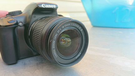 Зеркальный фотоаппарат canon eos 1100D