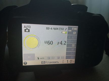 Продается зеркальный фотоаппарат Nikon D3200