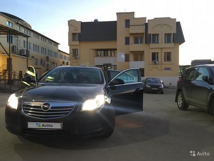 Opel Insignia 2.0 AT, 2011, седан
