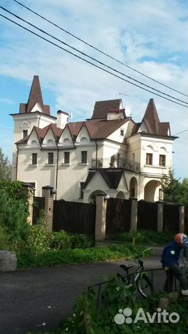 Дом 380 м² на участке 11.2 сот.