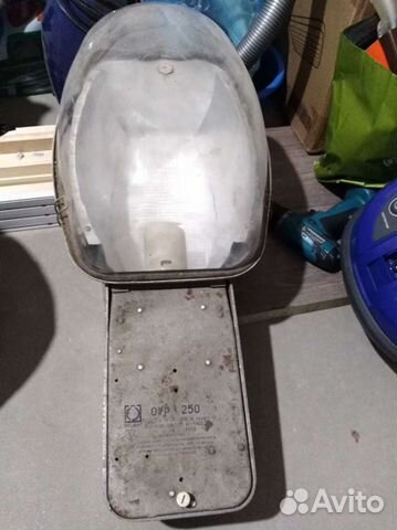 Фонарь уличный