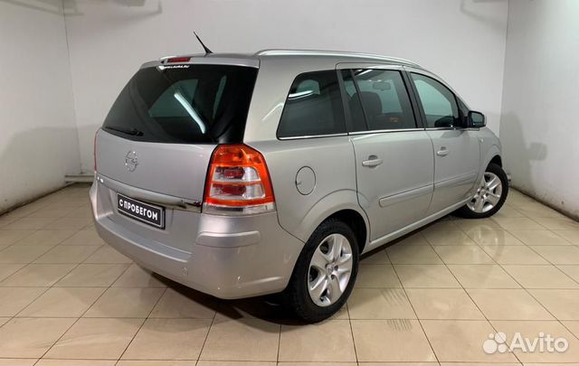 Opel Zafira `2011