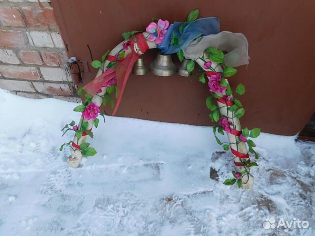 Красивая,свадебная-ярмарочная,выездная конская дуг