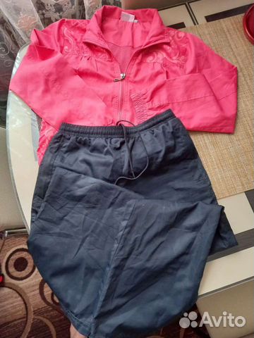 Продам спортивный костюм для девочки