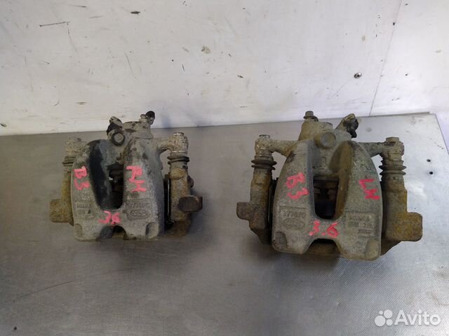 Суппорт задний 3,6 дизель Range Rover Vogue 3