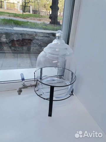 Ёмкость с краном для напитков