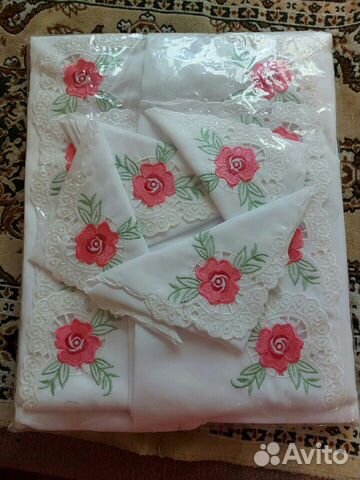 Скатерть с салфетками