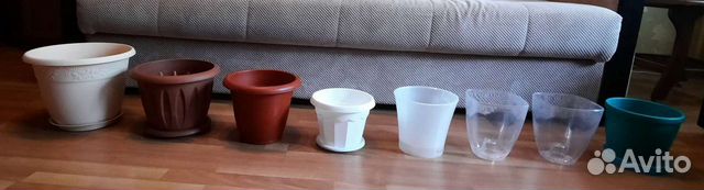 Горшок цветочный пластиковый