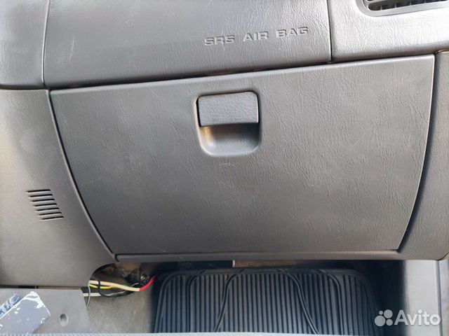 Бардачок Kia Sportage 1