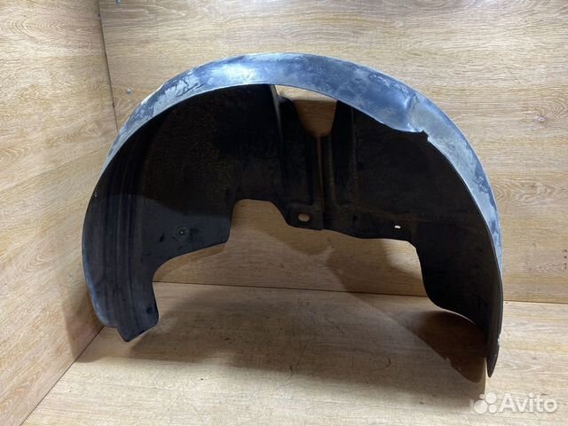 Подкрылок задний левый Volkswagen Touran 1704158