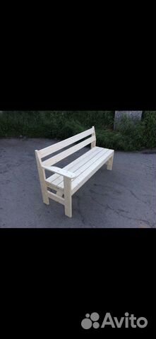 Деревянные скамейки и лавки