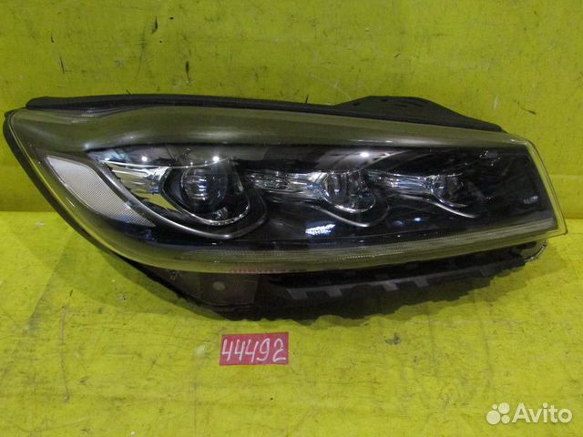 Фара правая Kia Sorento 17-20г 44492