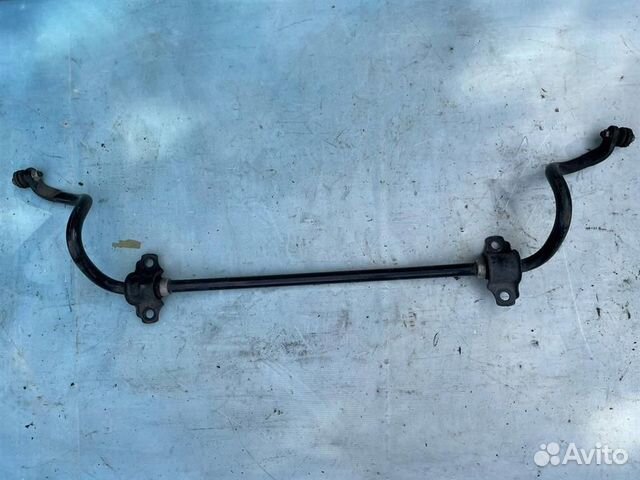 Стабилизатор передний 31340515