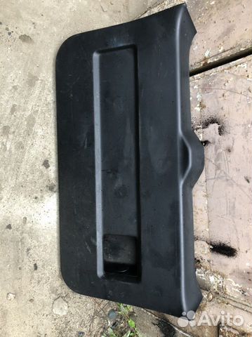 Обшивка двери багажника Сузуки Гранд Витара 3