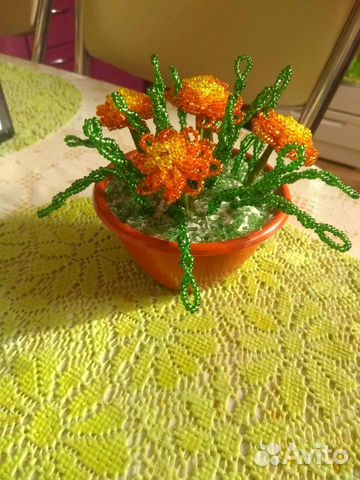 Бархатцы из бисера