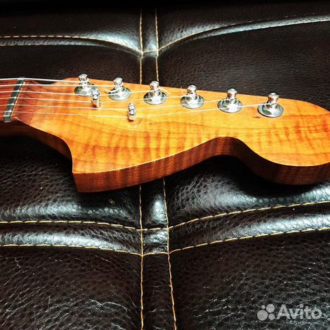 Go-go guitars El retador, 2021