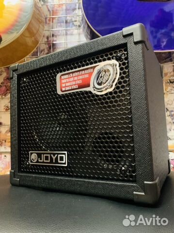 Комбик со встроенными эффектами и драм машиной