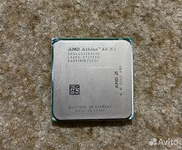 AMD Athlon * 64 x2 ad05200iaa5do CA A 9g 0801epmw 1077351a80565 diffused in Germany made in Malaysia.
