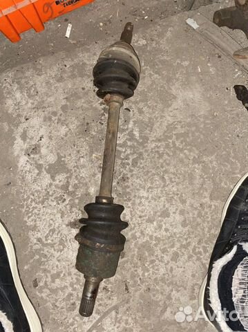 Привод передний левый Hyundai Elantra J1