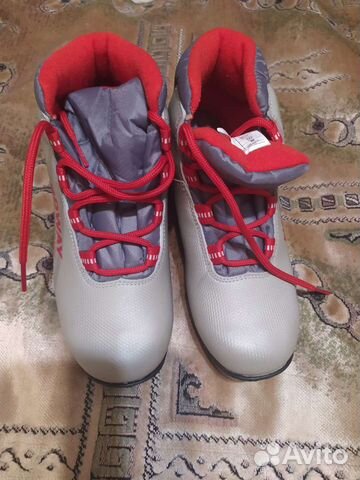 Лыжные ботинки детские 35 размер