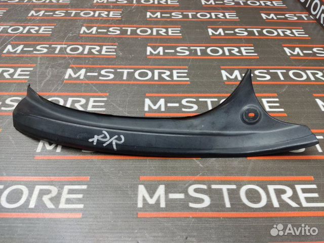 Водосток багажника задний правый Bmw 7-Series