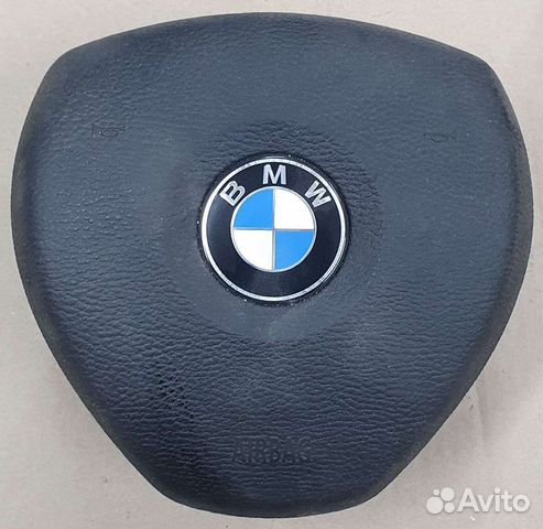 Подушка безопасности в рулевом колесе