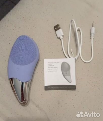 Щетка для чистки лица