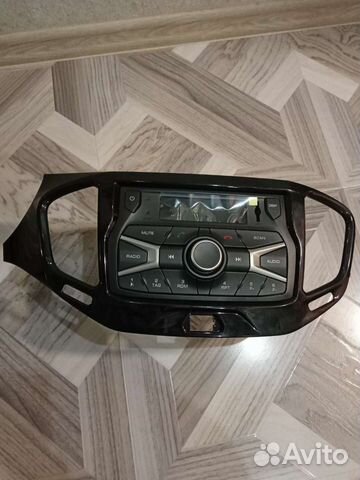 Штатная магнитола на ладу весту