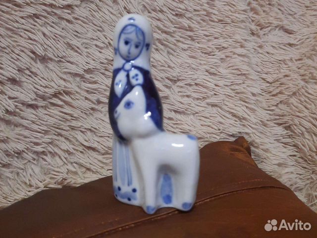 Статуэтка фарфор Аленушка и братец Иванушка, Гжель