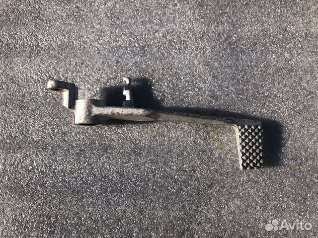 Yamaha YZF-R6 06 + лапка заднего тормоза