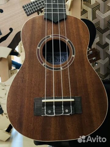 Укулеле Сопрано EQ (красное дерево)