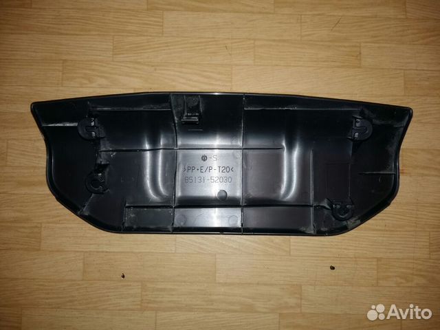 Пластиковая накладка крышки багажника Toyota Probo Пластиковая накладка крышки багажника Toyota Probo