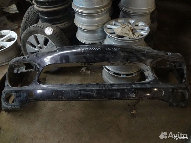 Porsche Cayenne 2010 передний бампер