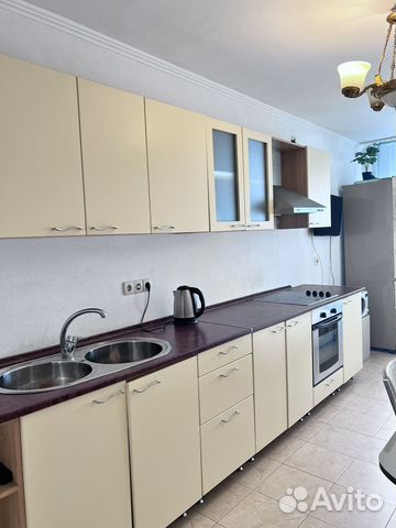 

1-к. квартира, 54 м², 3 кровати