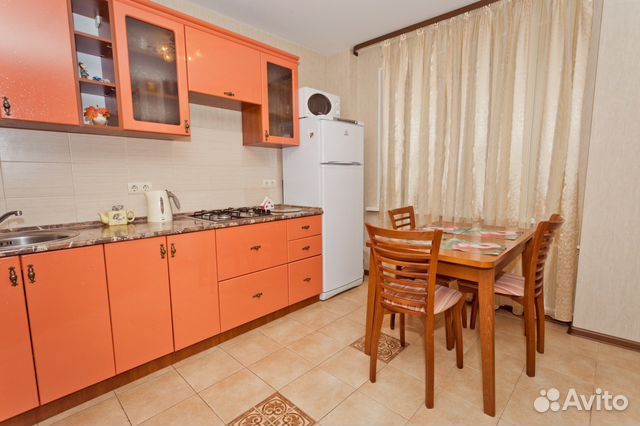 

2-к. квартира, 50 м², 1/10 эт.