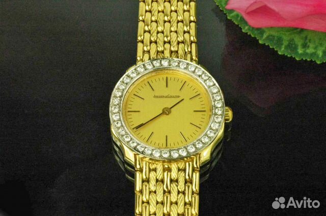 Золотые часы с бриллиантами 