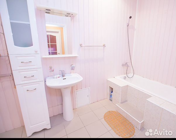 2-к квартира, 65 м², 2/5 эт.