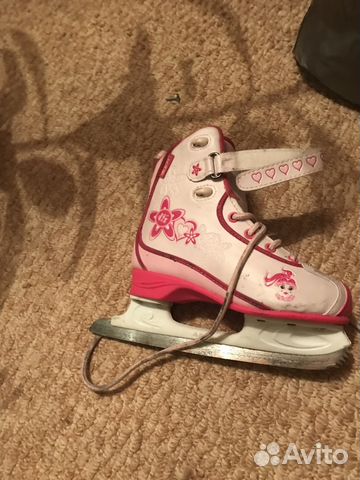 Коньки, фигурные в идеальном состоянии,наточены,по