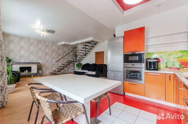 

8-к. коттедж, 250 м²