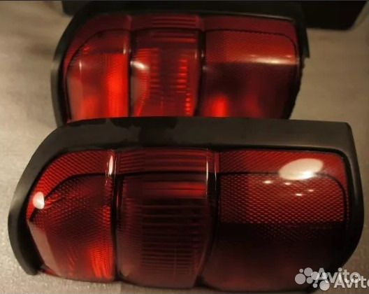 Фонарь задний левый и правый для Ниссан Патрол