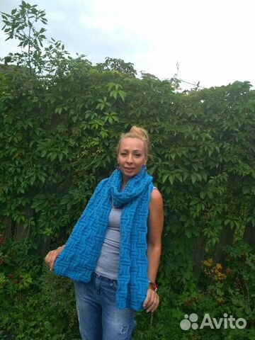 Шарф голубой женский