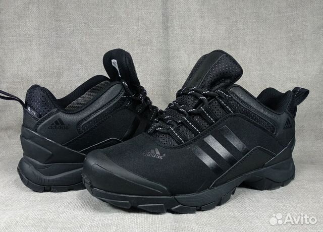 Зимние кроссовки adidas Зимние кроссовки adidas