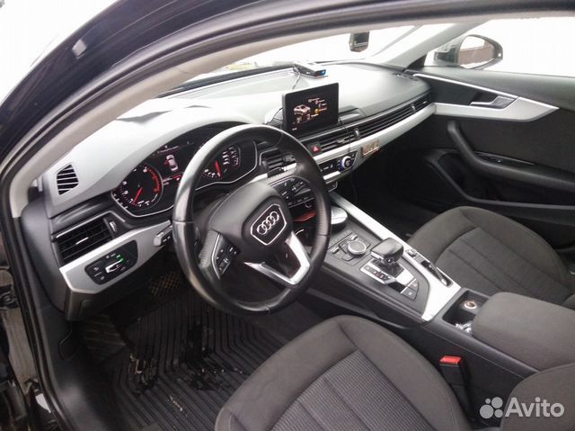 Audi A4 2.0 AMT, 2016, 100 000 км