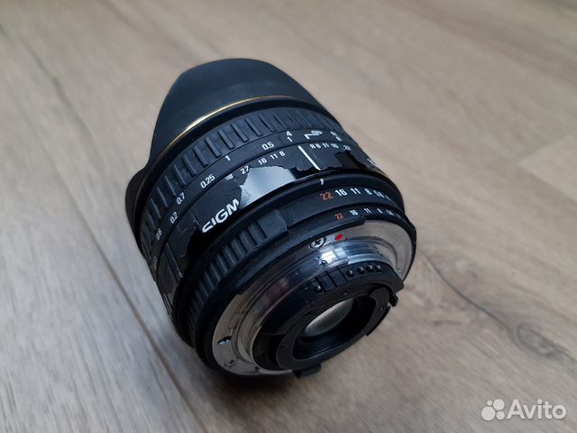 Sigma AF 15mm f/2.8 EX фишай