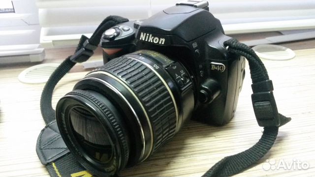 Зеркальный фотоаппарат Nikon D40