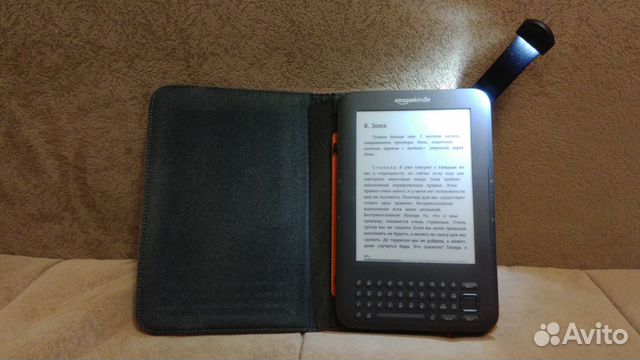 Фото Amazon Kindle 3G