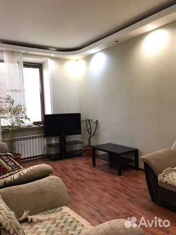 2-к квартира, 65 м², 2/4 эт.